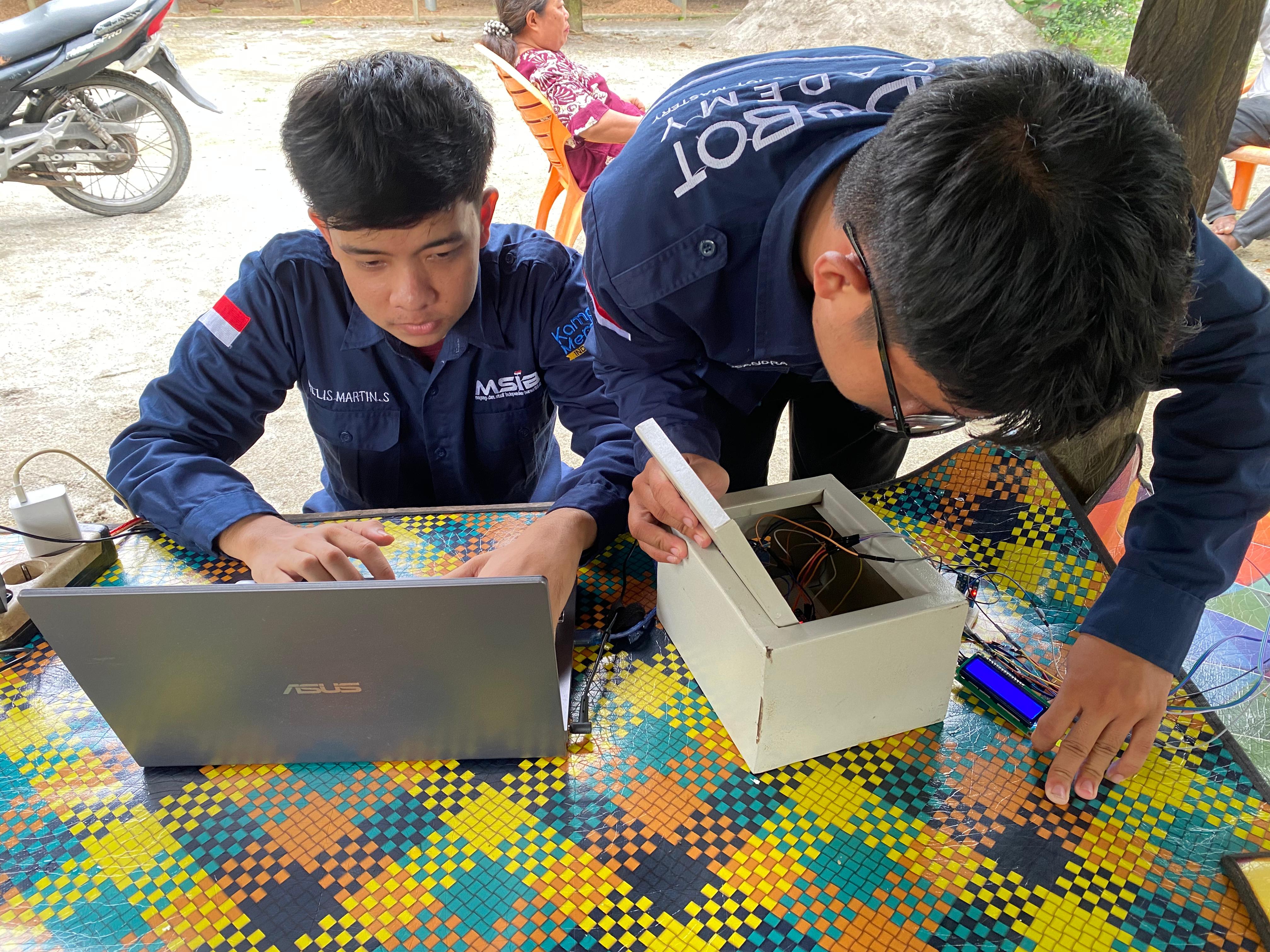 Monitoring AMONIC